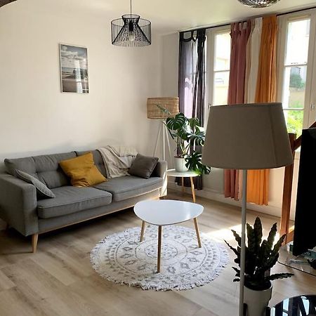Superbe Duplex Centre-Ville Avec Parking Gratuit オセール エクステリア 写真